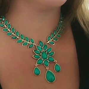 AMRITA SINGH STATEMENT NECKLACE